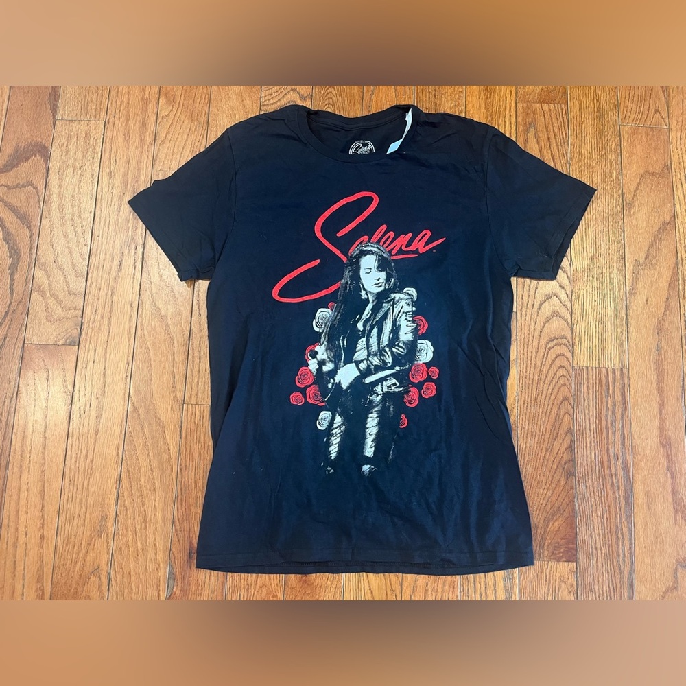 Selena Shirt Black Roses T-Shirt Womens Medium Licensed‎ Quintanilla New - Picture 2 of 8